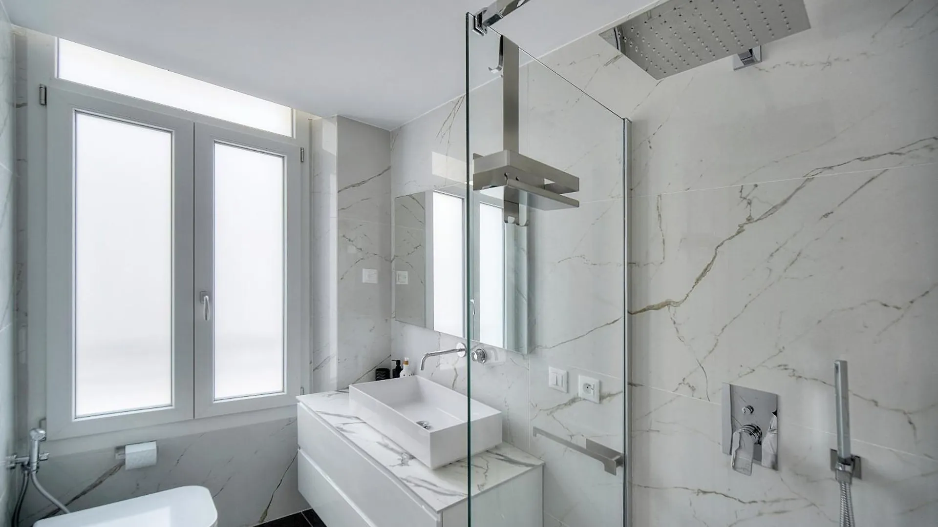 Grand 2 Pieces Moderne Carre D Or A1B205 Apartment Cannes France