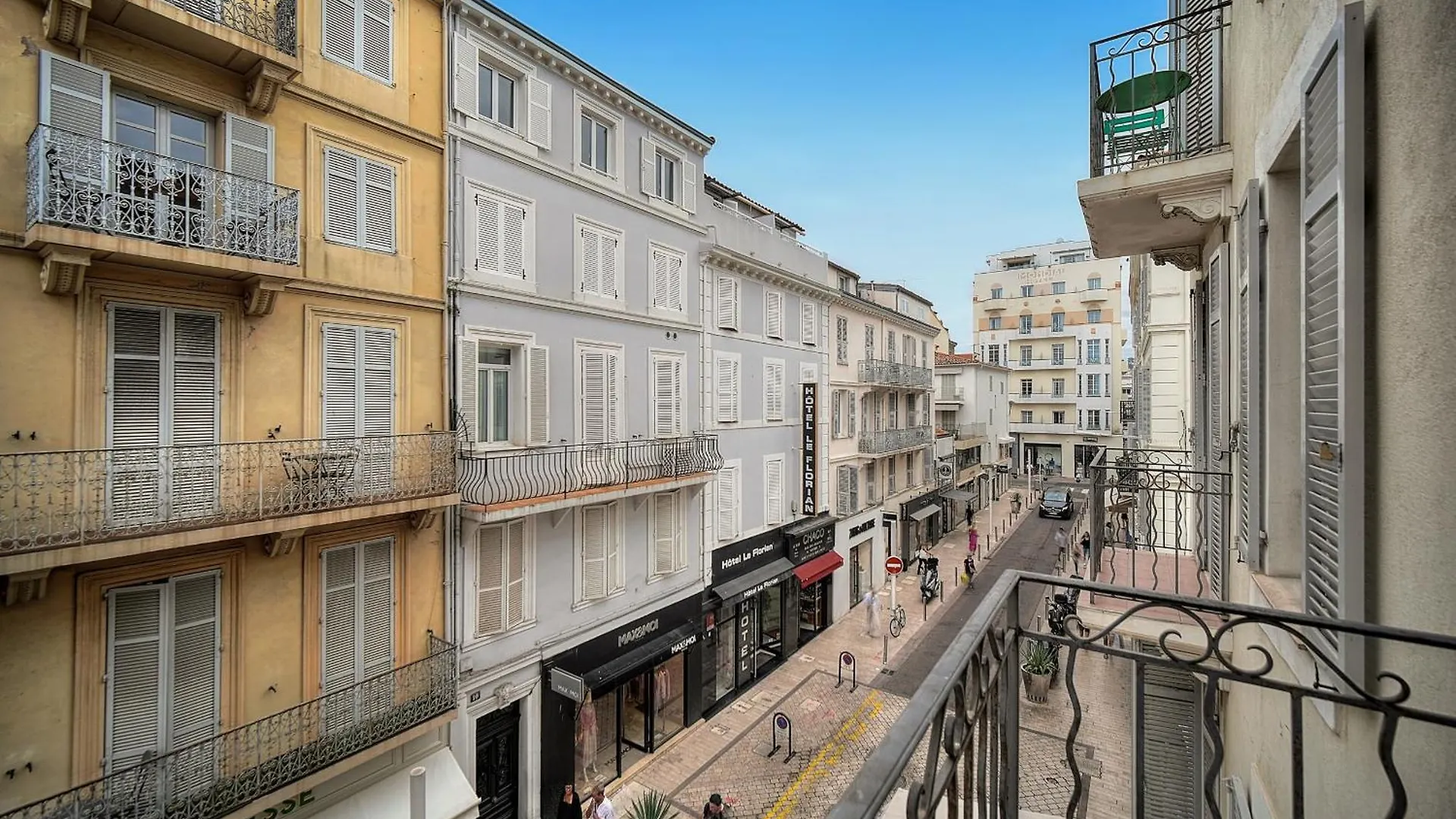 Grand 2 Pieces Moderne Carre D Or A1B205 Apartment Cannes France