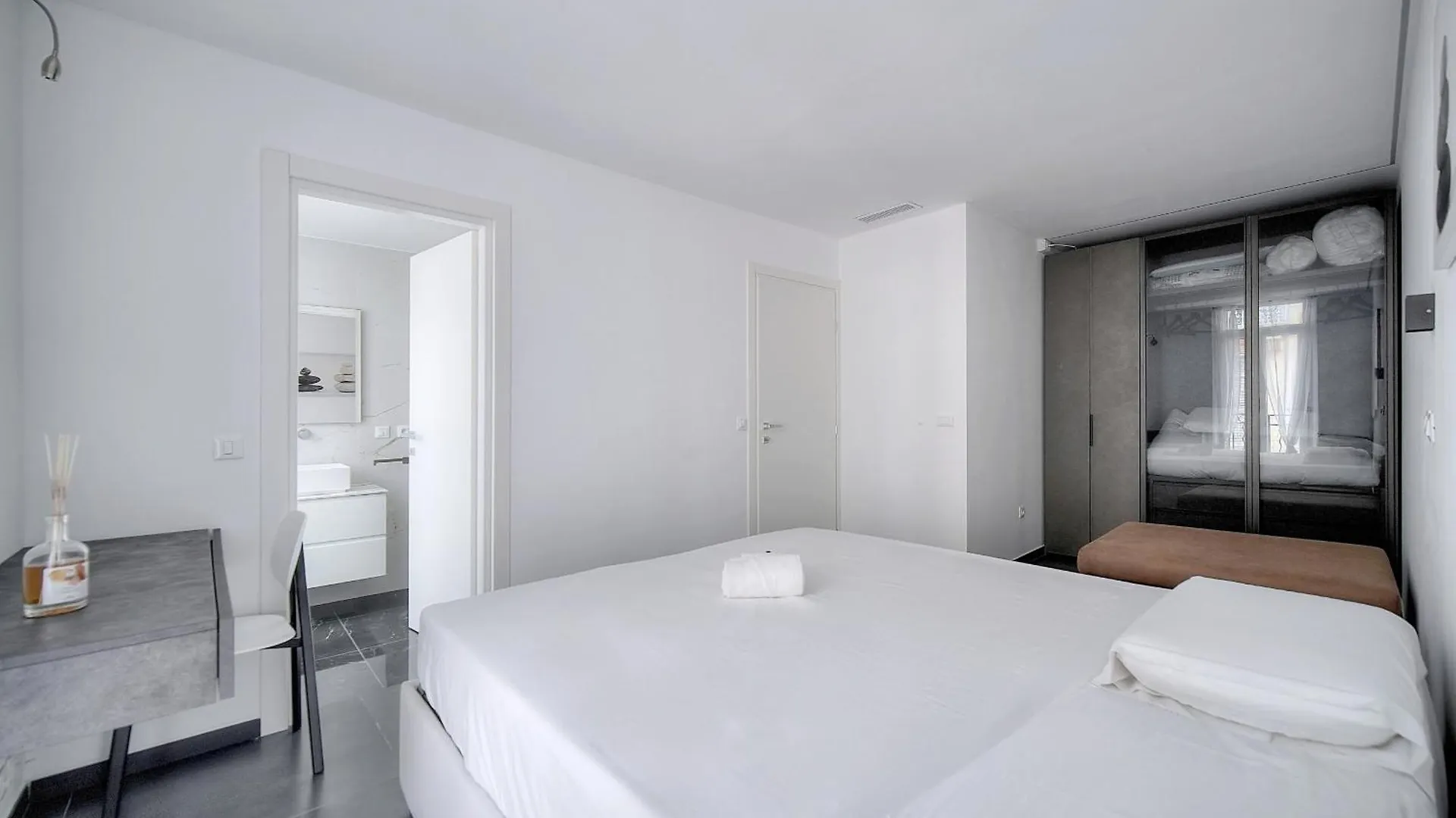 Appartamento Grand 2 Pieces Moderne Carre D Or A1B205 Cannes 0*,  Francia